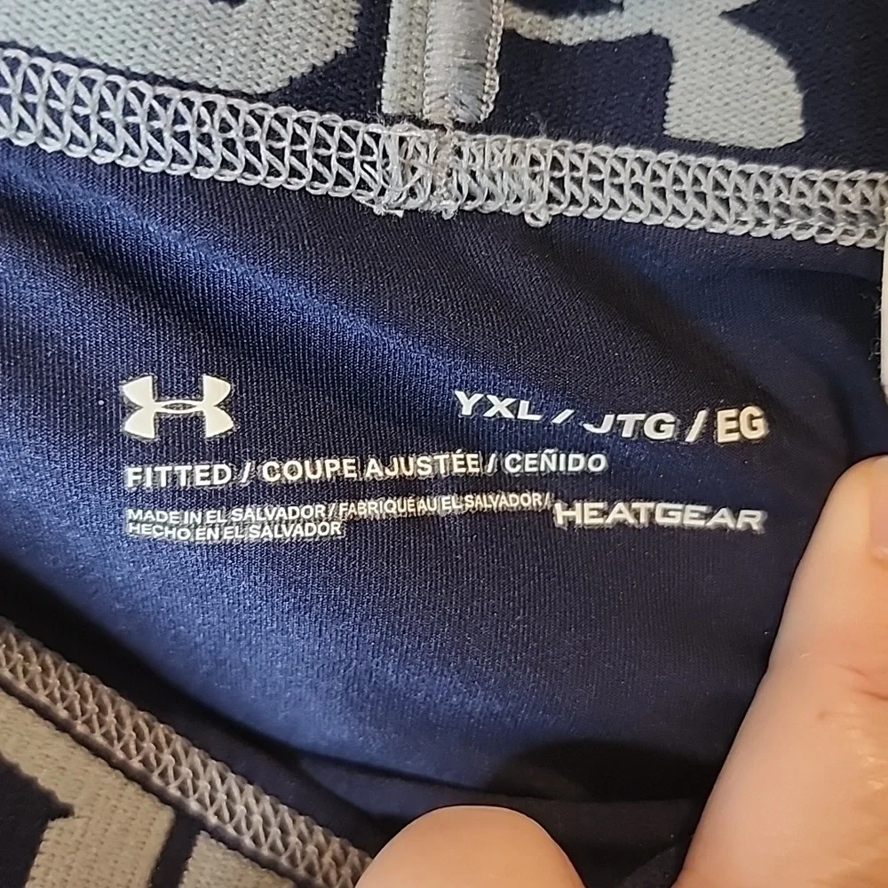 Under Armour Youth Boy HeatGear Logo 3/4 Leggings in Navy, YXL Fitted